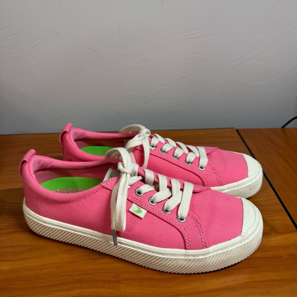 Cariuma OCA Low Rose Pink Lemonade Canvas Sneakers Lace Up W8‎